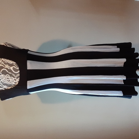 connected apparel Dresses & Skirts - Gorgeous Connected Dress⚘Excellent Condition